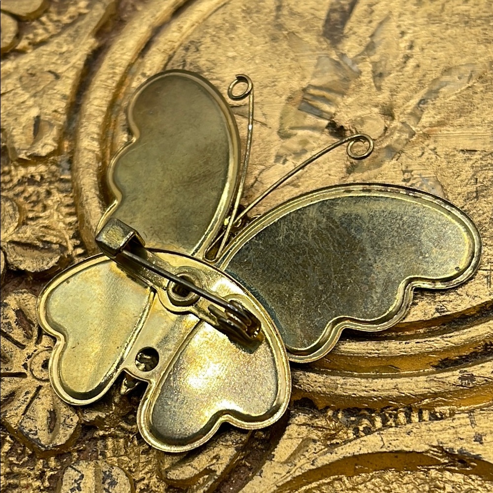 Stunning vintage monarch Vibrant Butterfly Brooch pin so pretty - Picture 3 of 11